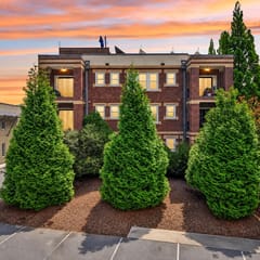 Minette's Downtown Condo