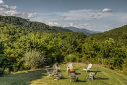 Black Mountain Hilltop Retreat - Image 3