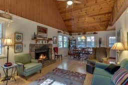 Bear Creek Cabin - Image 4