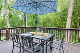 Hoopers Creek Cottage - Image 2