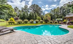 Mountain Laurel Oasis - Image 3