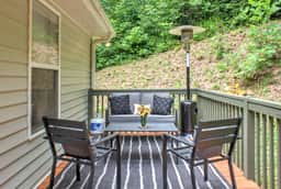 The Honeybee Hideaway - Image 5
