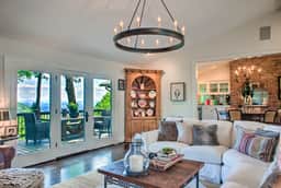 Hillside Cottage - Image 2