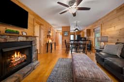 Serenity Cabin - Image 3
