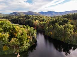Red Bud Retreat - Image 5