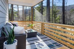 Modern Westside Retreat - Image 2