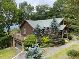Bear and Bull Lodge - Image 2