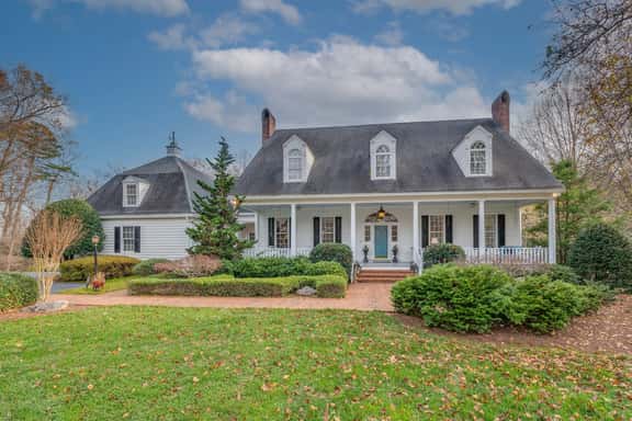Laurelwood - Image 1