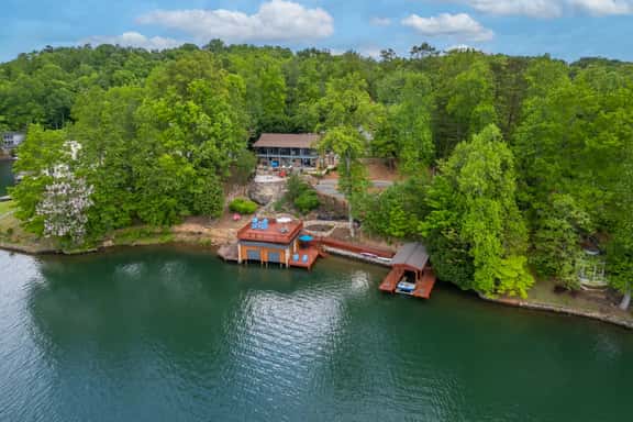 M & M Rockhouse - Image 1