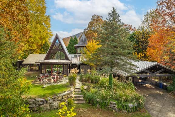 Bullhead Mountain Lodge - Image 1