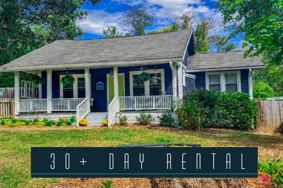 Deja Blue Bungalow - Image 1