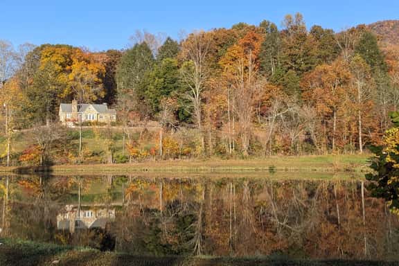 Rock House at Maple Hill - Image 1