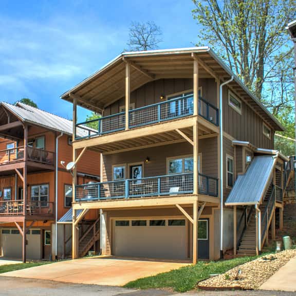 Upstream Cottage - Image 1