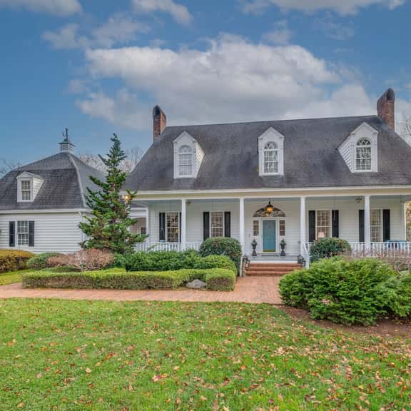 Laurelwood - Image 1