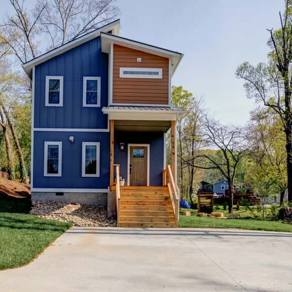 Avondale of Asheville - Image 1