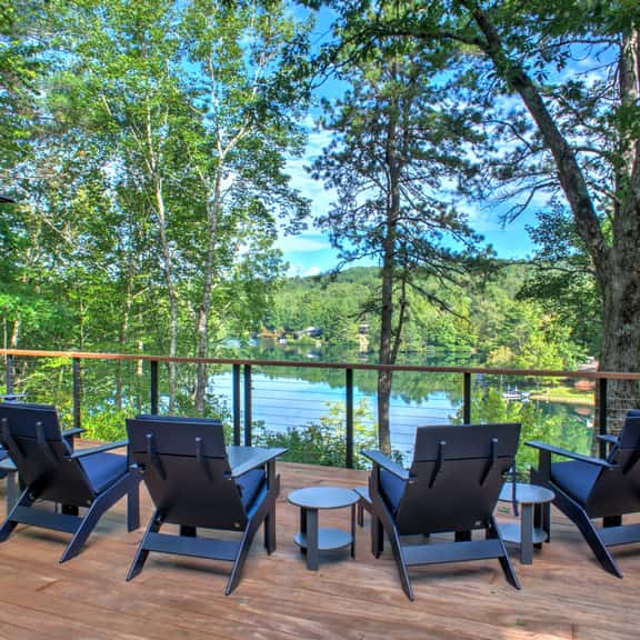 The Oak Lake House on Wanteska - Image 1