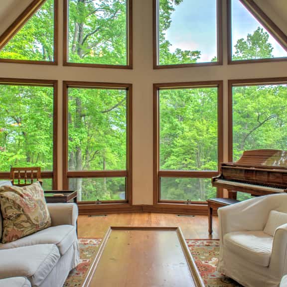 Mountain Chalet - Image 1