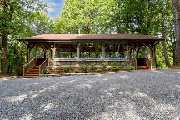 Bearwallow Cottage - Image 5