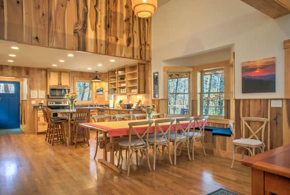 Bearwallow Retreat - Image 3