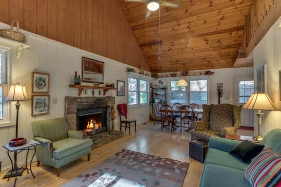 Bear Creek Cabin - Image 4