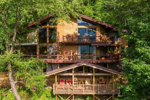 Falling Water Lodge - Image 2