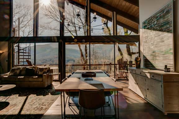 Falling Water Lodge - Image 4