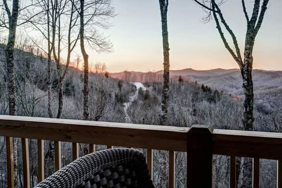 Bear and Bull Lodge - Image 4