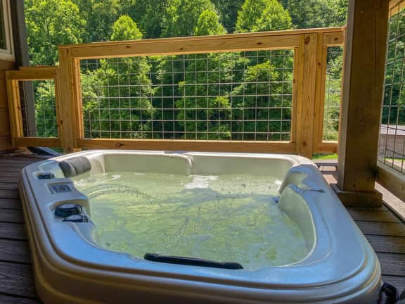 Overlook Mountain Retreat - Image 3