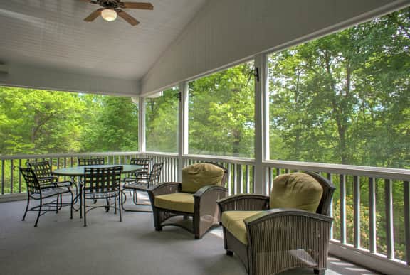 Mountain Chalet - Image 5