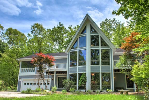 Mountain Chalet - Image 2