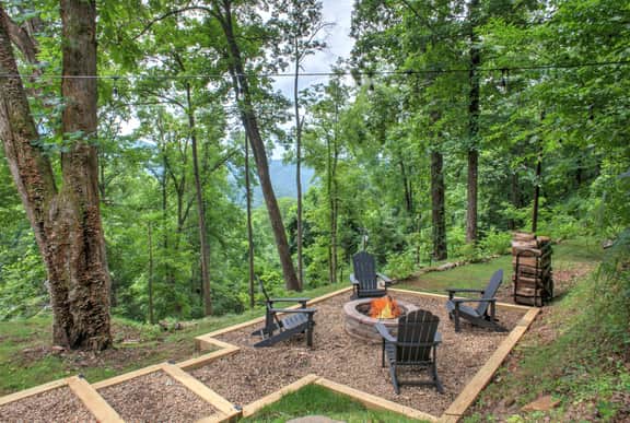 The Honeybee Hideaway - Image 3