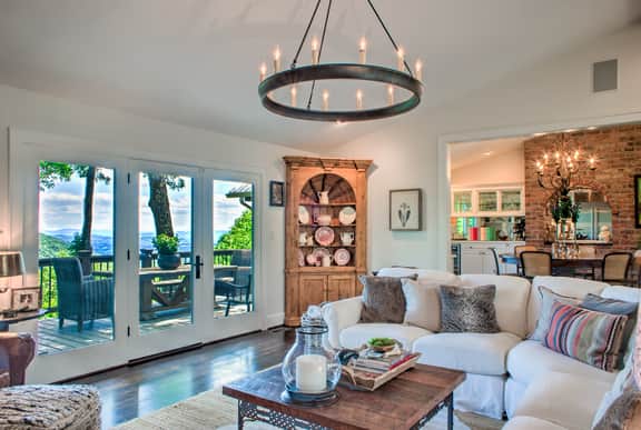 Hillside Cottage - Image 2