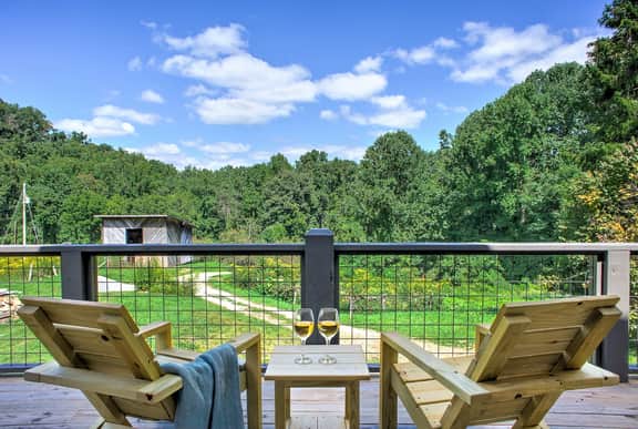 The Sugar Creek Chalet - Image 4