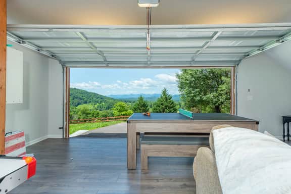 Marshall Skyline Retreat - Image 4
