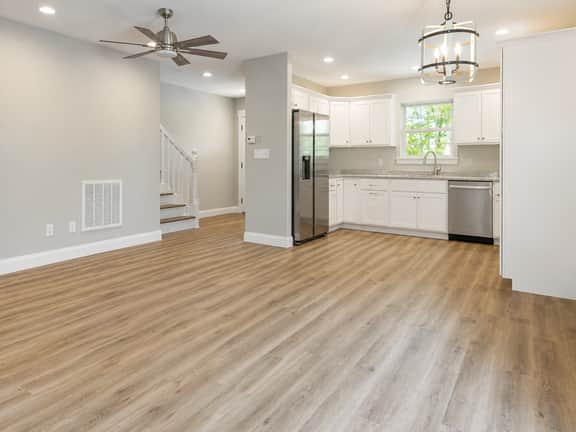 14 Lela Lane - Image 4