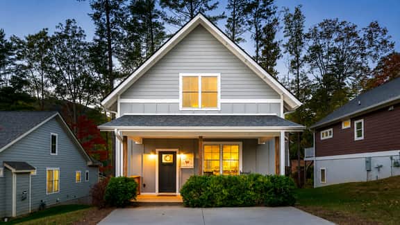 Modern Farmhouse - Image 4