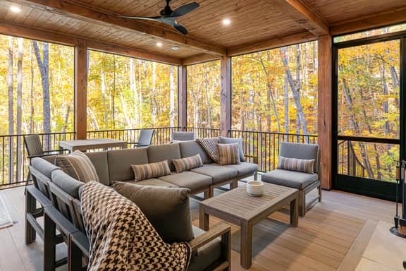 Balsam Mountain Tree House - Image 3